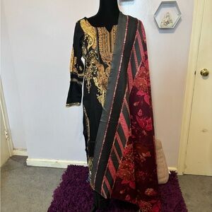 Pakistani salwar kameez